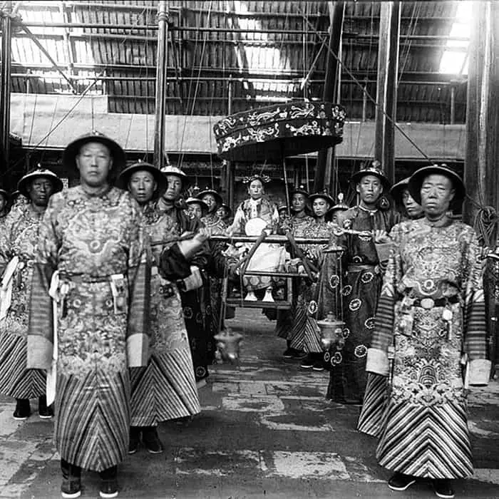 太監 - 為了避免淫亂宮廷,乾脆切去整過性器官的閹人
