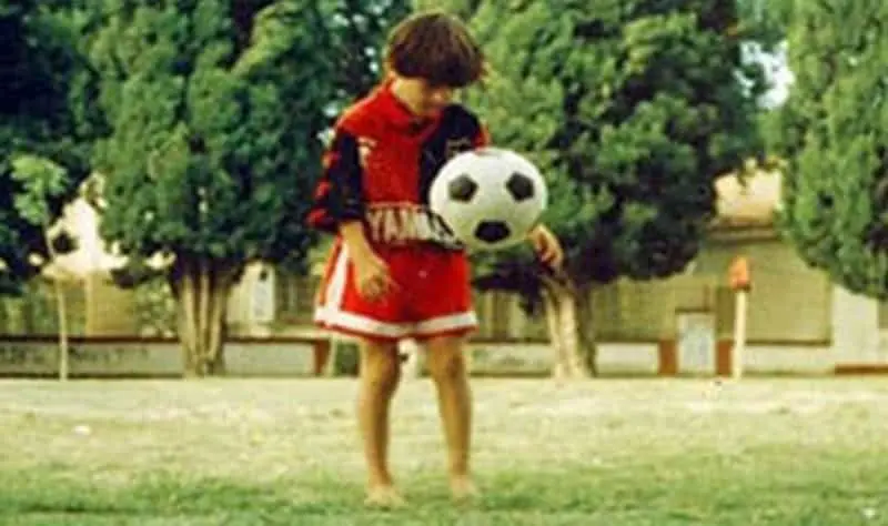 利安奴·美斯( Lionel Messi )的奮鬥史:從羅薩里奧小男孩到足球傳奇
