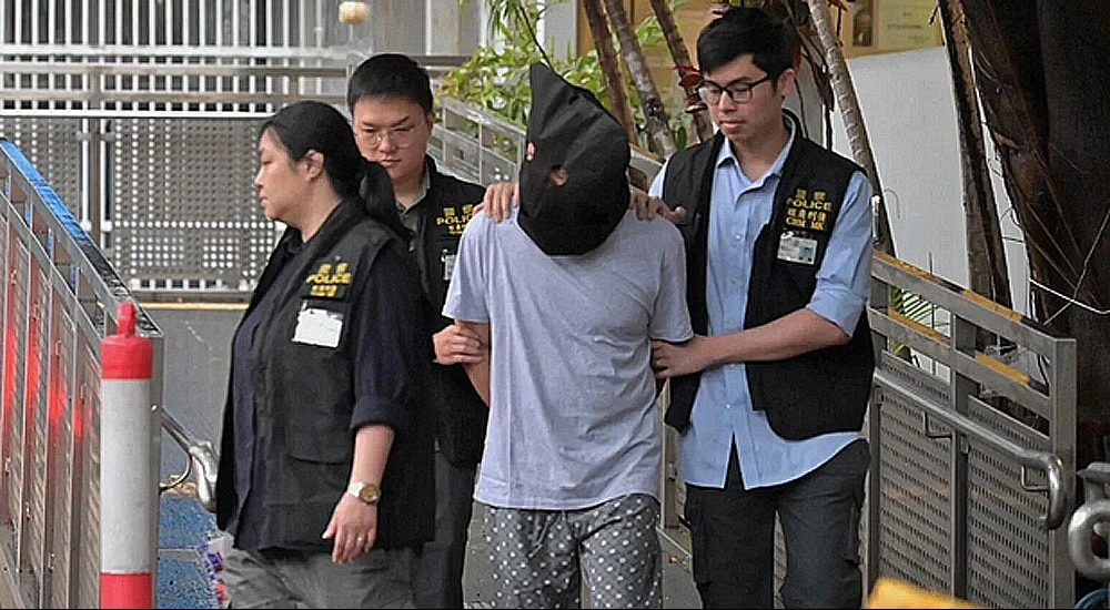 老野伸手摸人地個波被拉